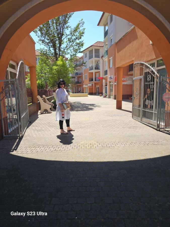 Tilla Apartman Hajduszoboszlo Exterior photo
